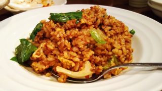 四川ピリ辛炒飯|健康中華 青蓮 川崎西口店