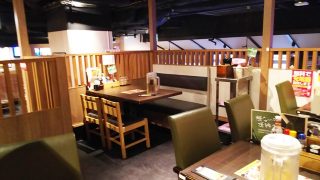 店舗内観｜やきとりセンター 川崎リバーク店