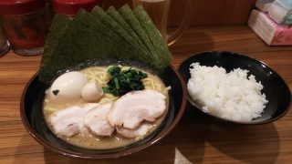 得盛りラーメン＋ライス｜稲田家
