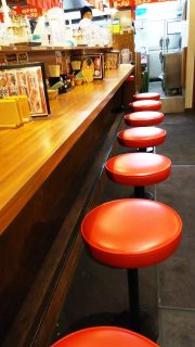 カウンター席｜壱角家 川崎銀柳街店