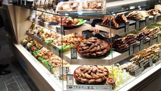 ショーケース・その２｜鶏撰 アトレ川崎店