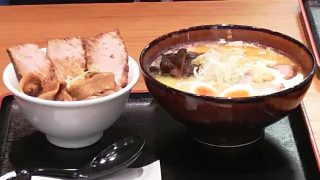 とろ~り味玉＋炙り豚丼｜みその ラゾーナ川崎