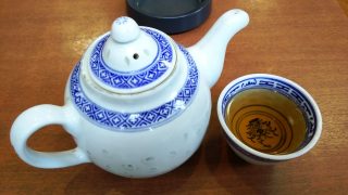 ウーロン茶｜双喜亭 川崎西口店