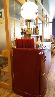 ケチャップ・マスタード｜フレッシュネスバーガー 新川崎スクエア店