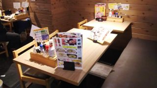 店舗内観｜やきとりセンター 川崎リバーク店