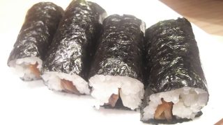 サービスランチのかんぴょう巻きアップ｜板前が握る寿司 ななつぼ