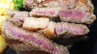 リブロースステーキ(300g)；断面｜武蔵ハンバーグ 武蔵小杉店