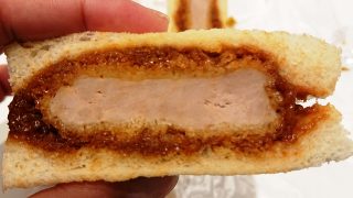 ヒレかつサンド（断面）｜とんかつ まい泉 ラゾーナ川崎プラザ店