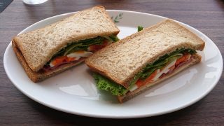 ベーコンチーズと彩り野菜のサンドイッチ｜ドトール珈琲店 川崎ゼロゲート店