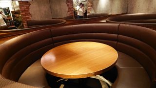 丸テーブル席｜WANG’S GARDEN 武蔵小杉店