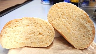 おからの白パン（断面）｜NOBU Cafe アトレ川崎店