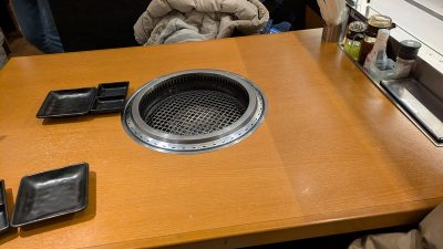 テーブル席｜かみむら牧場 京急蒲田第一京浜側道店