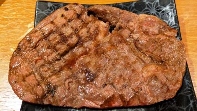 高貴なる大判ロースステーキ（焼いてみた）｜かみむら牧場 京急蒲田第一京浜側道店