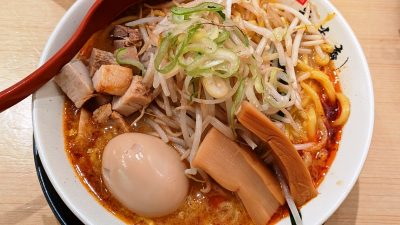 味玉あえめん（アップ）｜花道庵 川崎平間店