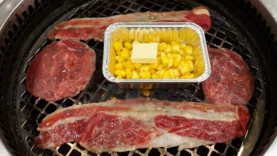 お肉焼いているところ｜かみむら牧場 京急蒲田第一京浜側道店
