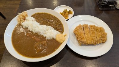 しまやスペシャルカレー＆極上ロースカツ｜しまや