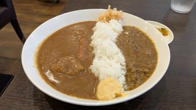 しまやスペシャルカレー｜しまや