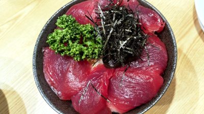 まぐろ丼（アップ）｜和風料理 もと