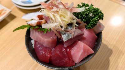 おまかせ海鮮丼（全体）｜和風料理 もと