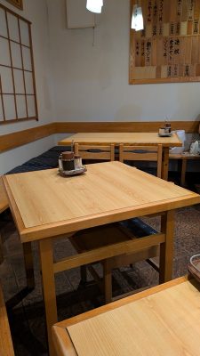 テーブル席｜和風料理 もと