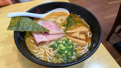 あっさりとんこつ魚介｜七志らーめん 鹿島田店