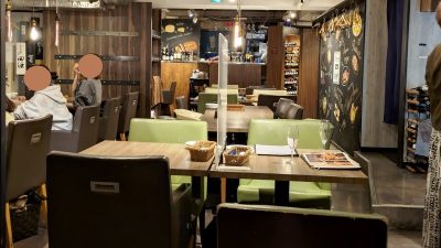 店舗内観｜Cheese Meets Meat YOKOHAMA
