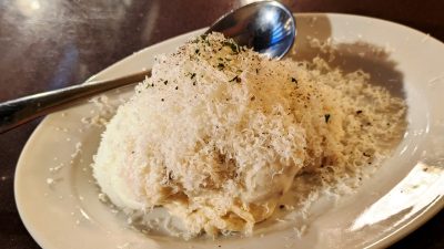 とろ~り卵の燻製ポテトサラダ｜コブルストーン