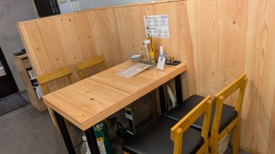 テーブル席｜スミビトケムリ 関内店