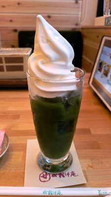 グリーンティーフロート｜おかげ庵 川崎駅西口店