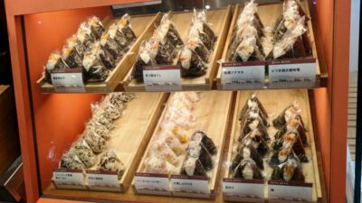 おむすび｜こめらく 海鮮ごはんと和のスープ。
