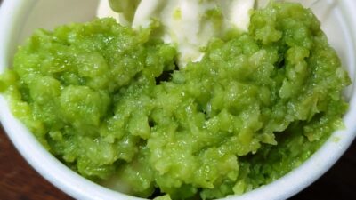チビずんだパフェのずんだ｜あおばだんご本舗 川崎アゼリア店