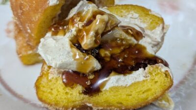 住吉の久寿ドーナツ（黒蜜かけてみた）｜UNI COFFEE ROASTERY 川崎市役所店