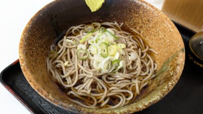 冷やしかけそば｜えきめんや 京急川崎店