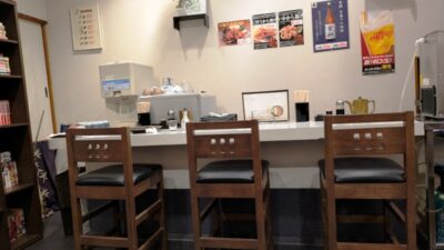 カウンター席｜とんかつ しげます