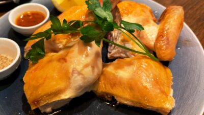 ロティサリーチキン（カット後）｜ラ・ココリコ (ホテルメトロポリタン) 川崎店