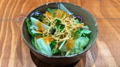 お通しのサラダ|酒と肴おけや