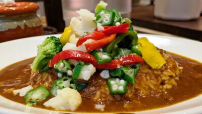 温野菜カレー(横から・その2)|日乃屋カレー JR川崎タワー店