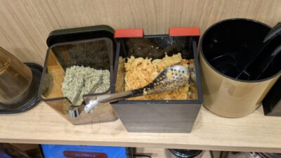 とろと昆布・天かす|資さんうどん 尻手店