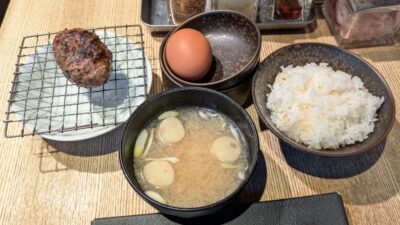 熟成ニクノカタマリハンバーグ定食｜ニクノカタマリ