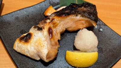 鮭のカマ焼き｜トロ匠 川崎店