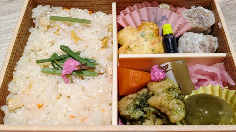 おべんとう春（開けてみた）｜崎陽軒 武蔵小杉駅店