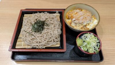 ざるそば・ミニかつ丼セット｜石龍