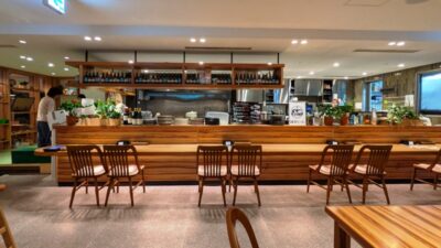 カウンター席|海街酒場