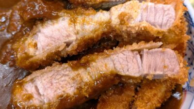 カツカレーのカツ（断面）｜ちゃんこみやこ