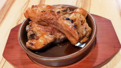 バックリブ2本|海街酒場