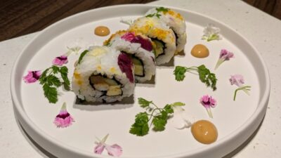 本ズワイの華巻き寿司｜弥助の奥