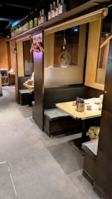店舗内観（半個室席）｜北前そば高田屋 川崎駅前店
