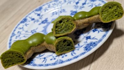 ポン・デ・ダブル宇治抹茶（断面）｜ミスタードーナツ 鹿島田ショップ