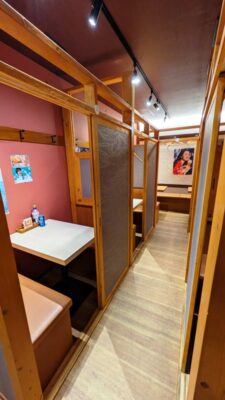 店舗内観｜うまかっちゃん 川崎店