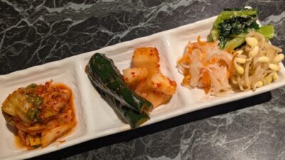キムチとナムル盛り合わせ|焼肉極本店